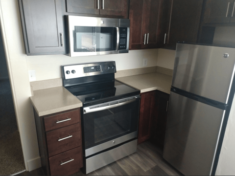 Floor plan for 1 bed, 1 bath, 675 sqft